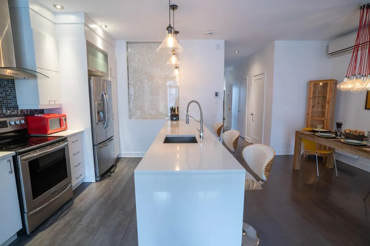Breathtaking 3 Beds Apt A 2-Mins Walk From Metro! Apartment Montreal 0*,  Canada