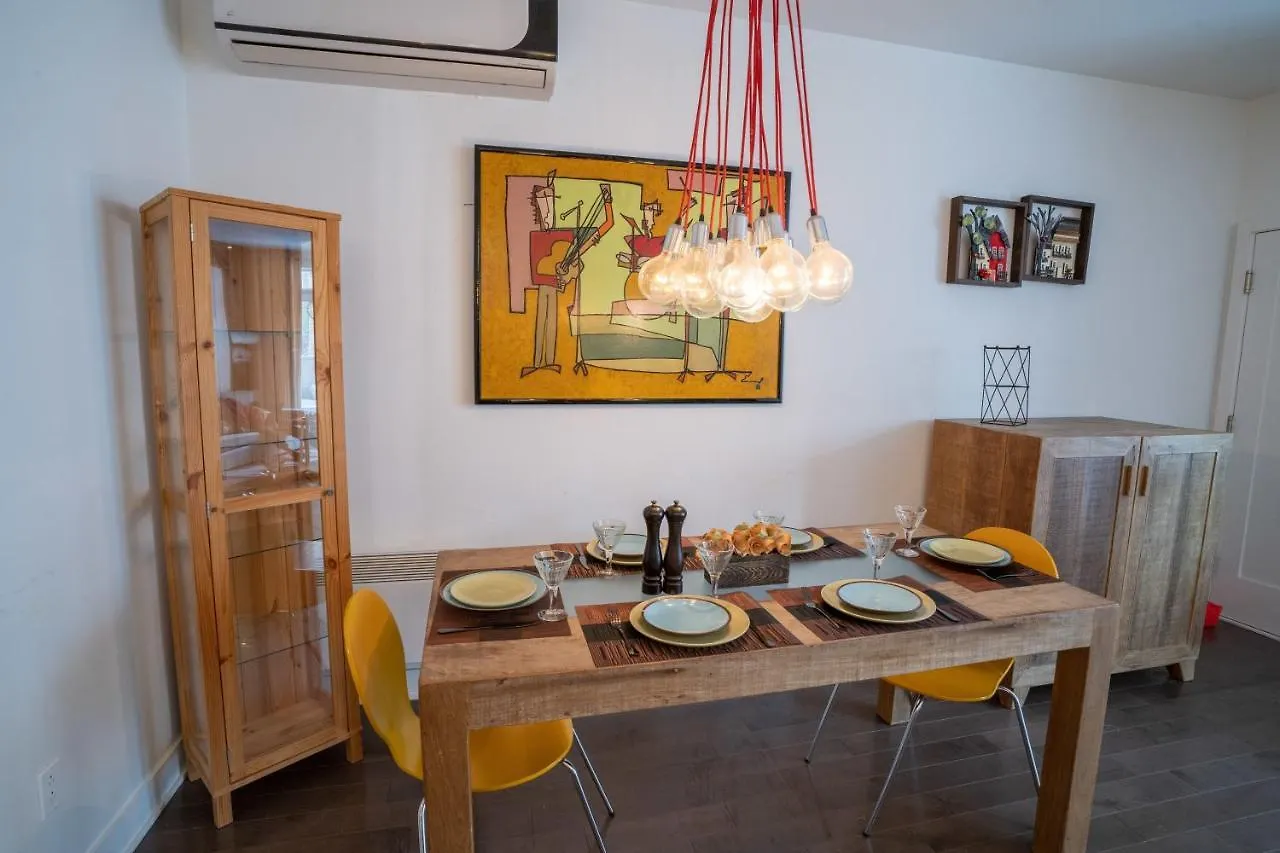 Breathtaking 3 Beds Apt A 2-Mins Walk From Metro! Apartment Montreal Canada